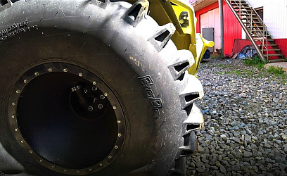 Brand logo tires