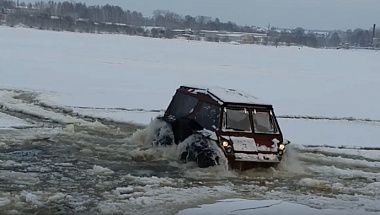 BigBo - fell through the ice! This is how we had fun on New Year’s days!