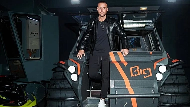 BigBo in an advertisement for a cult German fashion designer