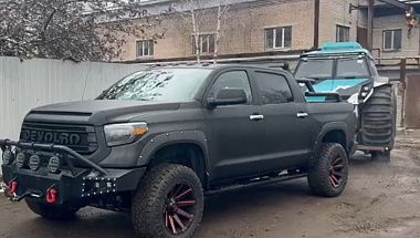 A complete travel kit!) DEVOLRO 4x4 and our Bigbo all-terrain vehicle